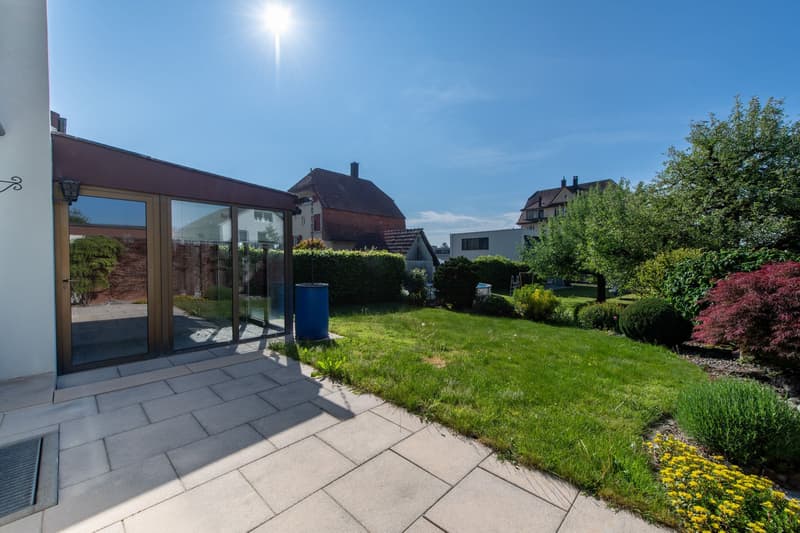 Sunny living feeling semi-detached house with winter garden and surrounding area (13)