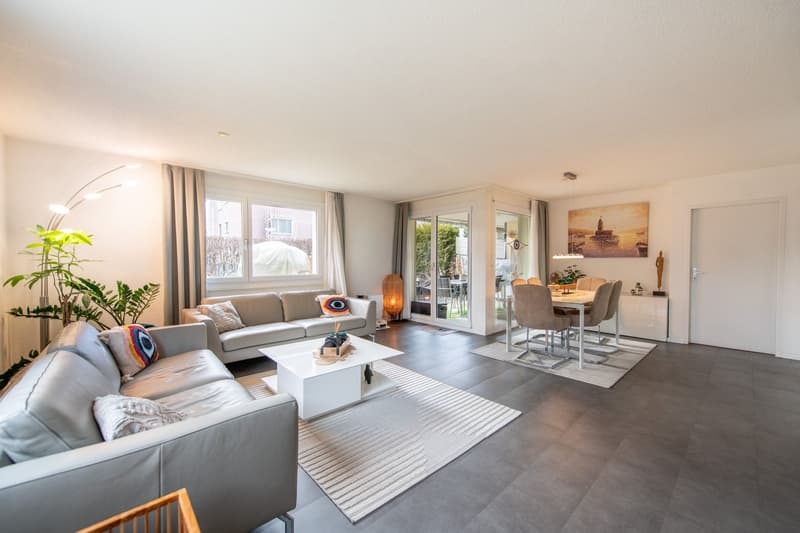 Your personal retreat: Modern ground floor apartment with private garden share (2)