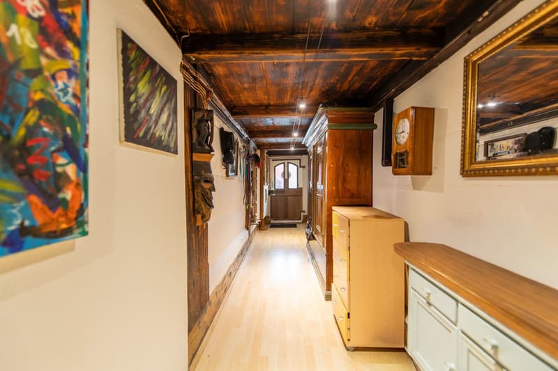 Charming farmhouse by the stream with land purchase option (5)