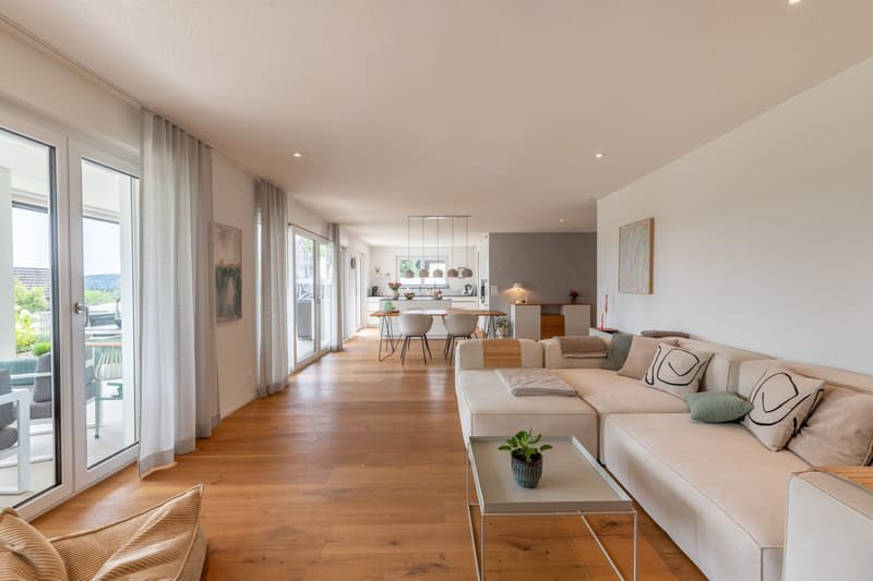 Moderne, lichtdurchflutete Gartenwohnung mit Terrasse & privatem Grünparadies (1)