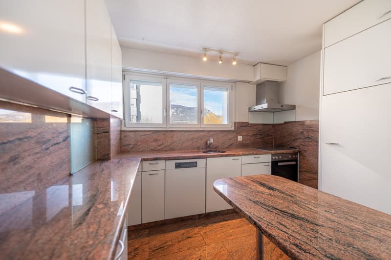 Solothurn: Appartement avec possibilité de financement intéressante (3)