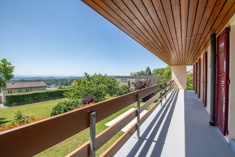 Bright and airy single-family home with unique Alpine panorama (12)