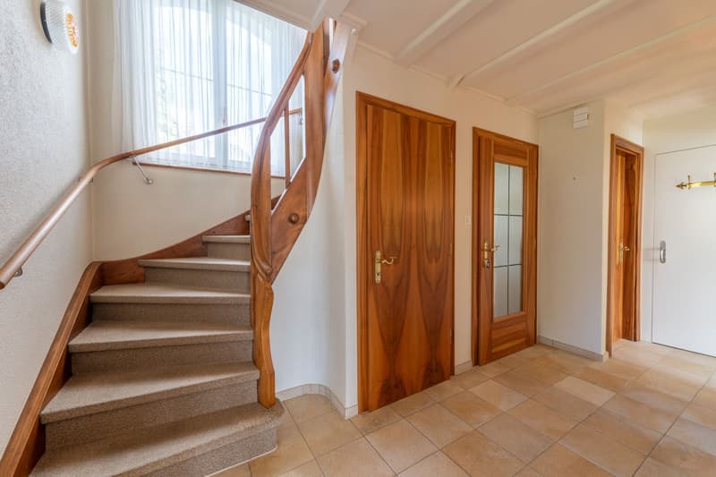Alpine view included: Spacious living happiness on three floors (8)