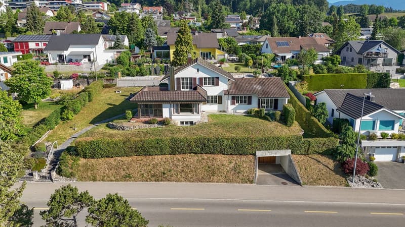Alpine view included: Spacious living happiness on three floors (1)