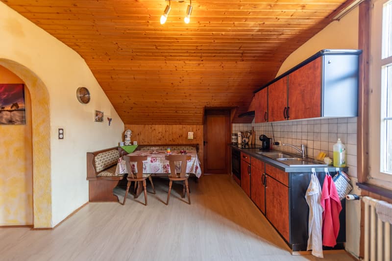 Posizione centrale - Casa multifamiliare con 4 unità abitative (10)