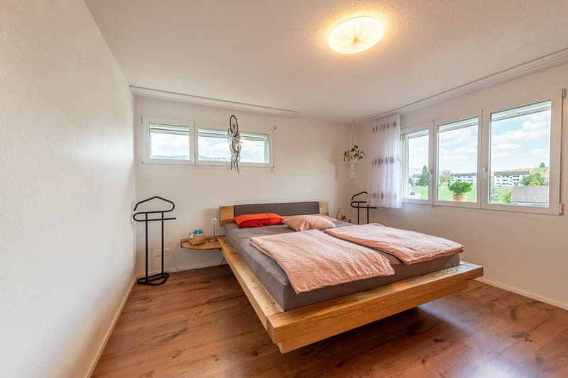 Attic apartment with dreamy terrace, lift, and Jura view (9)