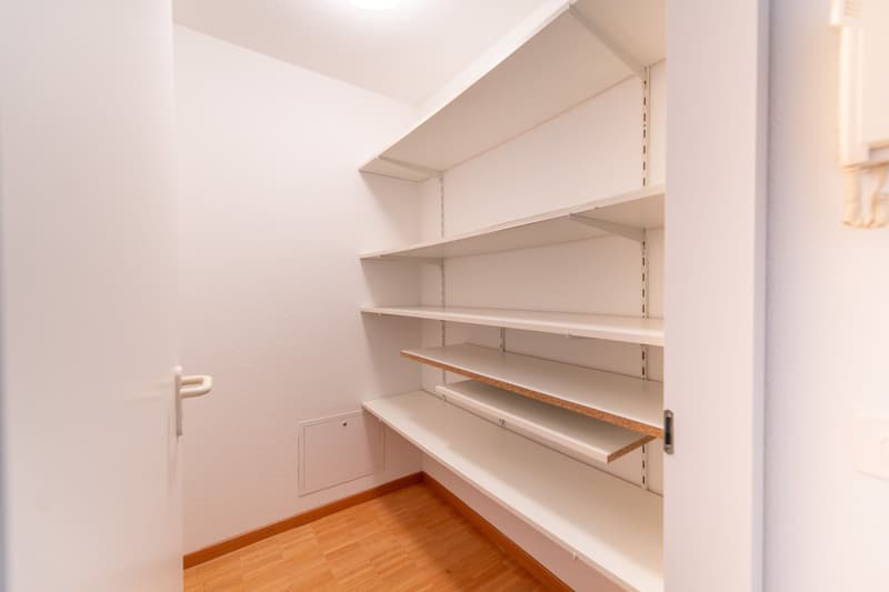 Habiter avec confort : lave-linge personnel, grand balcon & beaucoup d'espace (7)