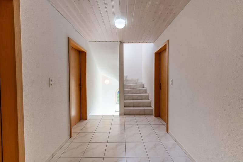 Peaceful living, central location - bright and spacious (7)