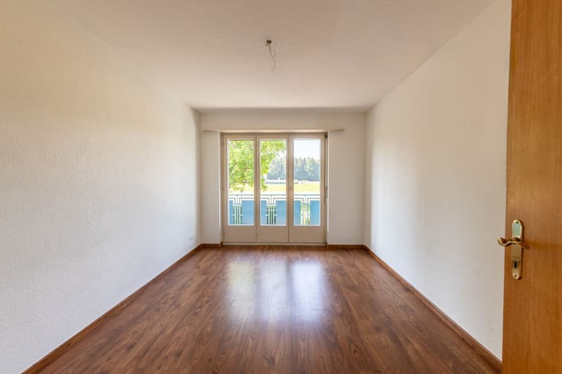 Peaceful living, central location - bright and spacious (11)