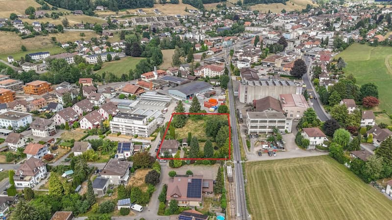 Attraktives Bauland an bester Lage in Huttwil - 3'650 m² mit vielfältigem Potenzial (1)