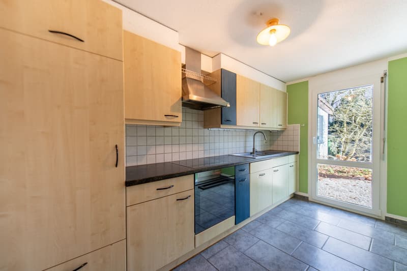 Ankommen und wohlfühlen: 6.5-Zimmer-Doppelhaushälfte in familienfreundlicher Wohnlage (4)