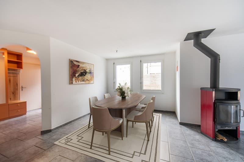 Ankommen und wohlfühlen: 6.5-Zimmer-Doppelhaushälfte in familienfreundlicher Wohnlage (6)