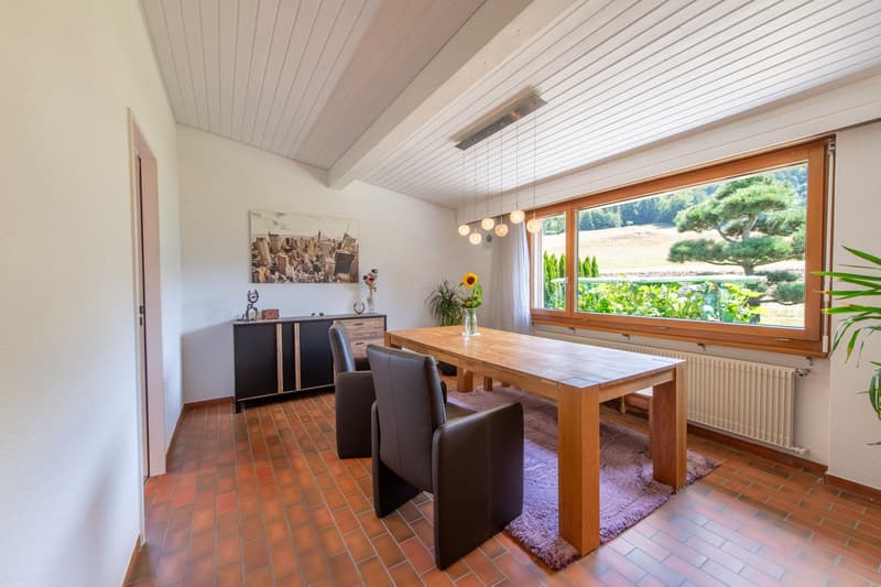 Wohnen mit Potenzial: Exklusives Zuhause mit Vielzweck-Anbau in traumhafter Lage (3)