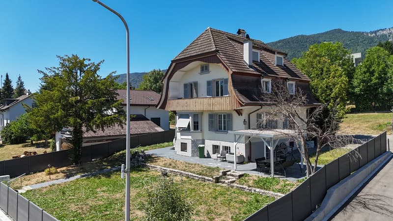 Ein Haus, unzählige Möglichkeiten - Zweifamilienhaus mit Gartenidylle und Ausbaupotenzial (1)