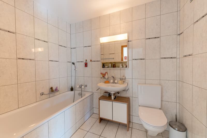 Wohnkomfort trifft Weitblick - grosszügiges Zuhause an ruhiger Lage (9)