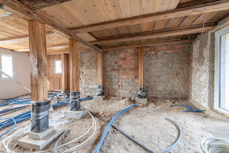 Attraktives Zweifamilien Bauernhaus - frei vom BGBB (11)