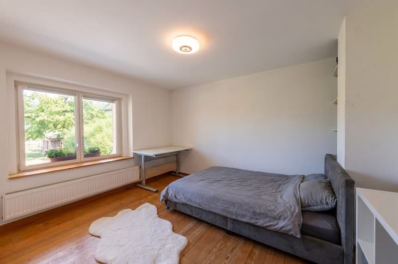 Attraktives Zweifamilien Bauernhaus - frei vom BGBB (9)