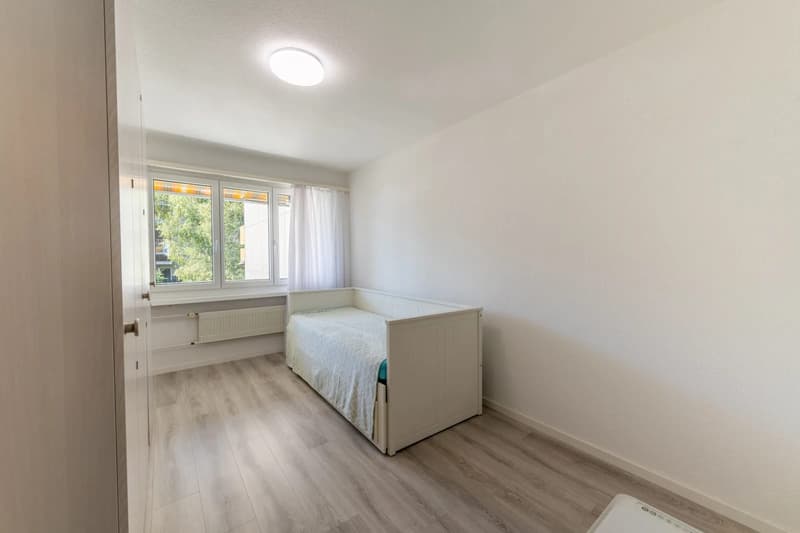 Viel Raum zum Wohlfühlen - helle 4-Zimmerwohnung mit Balkon und Lift (6)