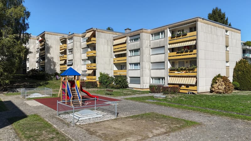 Viel Raum zum Wohlfühlen - helle 4-Zimmerwohnung mit Balkon und Lift (9)