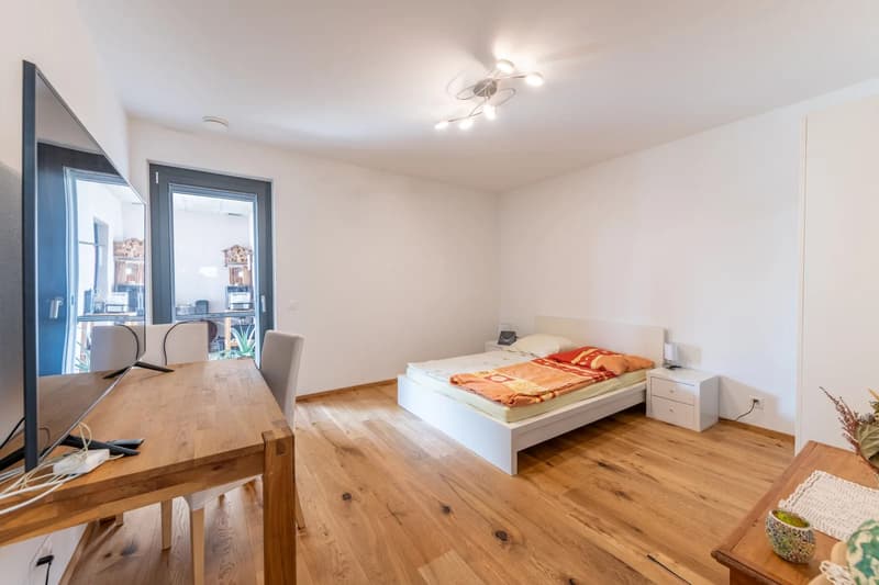 Ankommen, wohlfühlen und Weitblick geniessen - stilvolle 4.5-Zimmer-Terrassenwohnung mit Garten (8)
