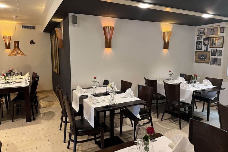 Spazio gastronomico con terrazza a Stans - locazione visibile (4)