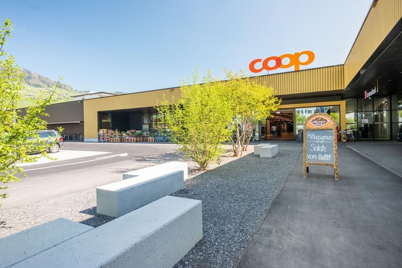 Top Retailflächen 136-185 m² mit Lageroption, Buochs (1)