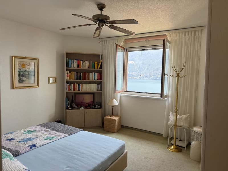 2.5-Zimmer-Attikawohnung mit Panoramasicht in Brissago kaufen (10)