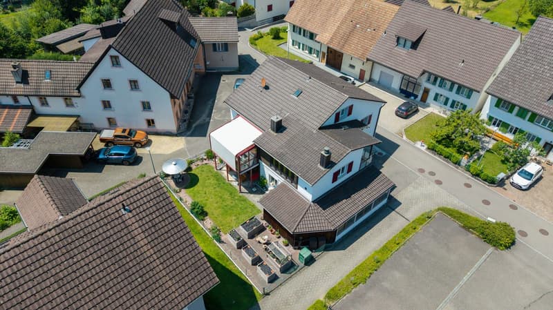 Detached 7-room single-family or generation house (17)
