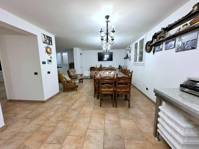 Superbe villa indépendante à Rodero – 4,5 pièces avec piscine et jardin (37)