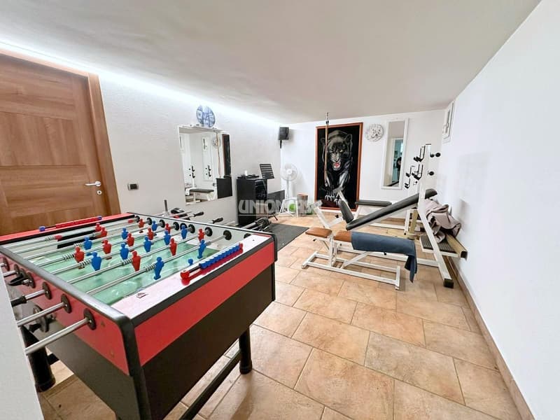 Superbe villa indépendante à Rodero – 4,5 pièces avec piscine et jardin (46)