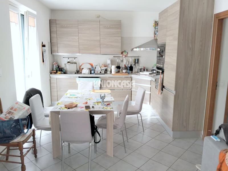 Unabhängiges modernes Haus in Figliaro – 4,5 Zimmer mit Garage und Balkon (13)