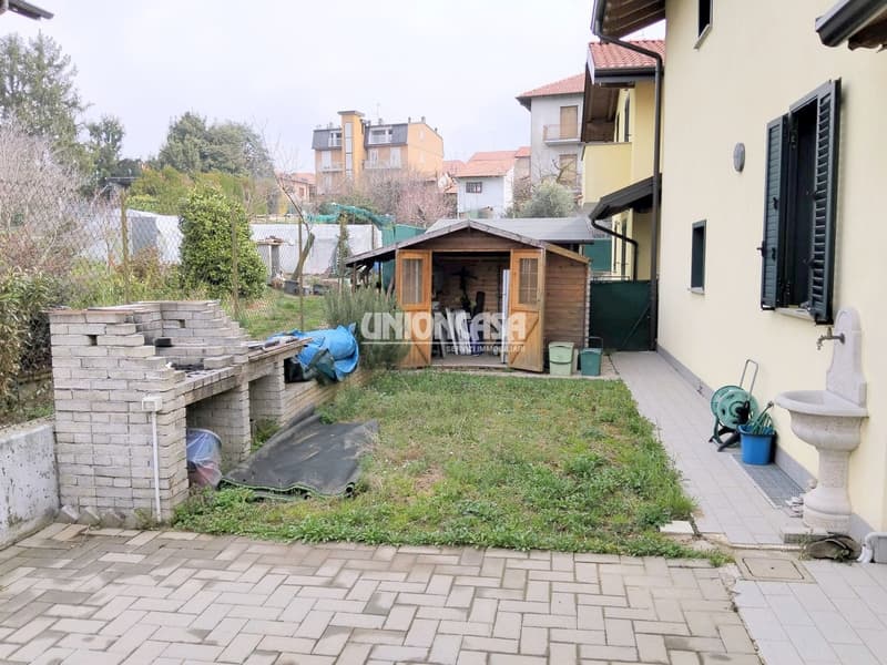 Unabhängiges modernes Haus in Figliaro – 4,5 Zimmer mit Garage und Balkon (6)