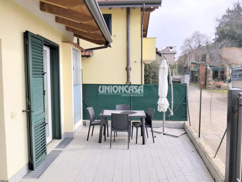 Unabhängiges modernes Haus in Figliaro – 4,5 Zimmer mit Garage und Balkon (7)
