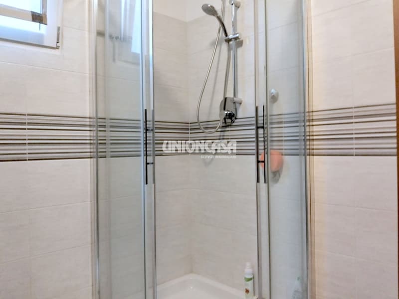 Unabhängiges modernes Haus in Figliaro – 4,5 Zimmer mit Garage und Balkon (35)