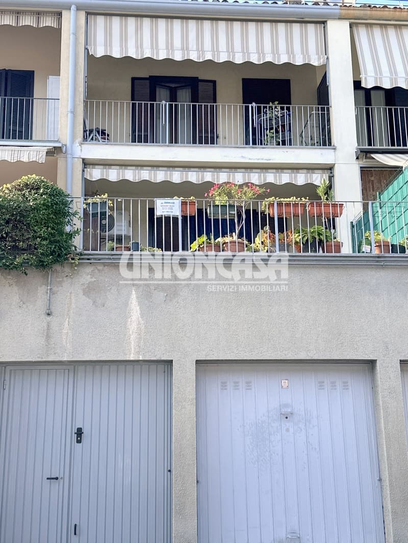 Semi-detached house for sale in Bizzarone – 3.5 rooms with garage and balcony (3)