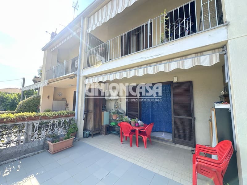 Semi-detached house for sale in Bizzarone – 3.5 rooms with garage and balcony (5)
