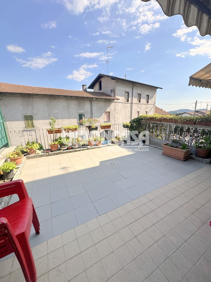 Semi-detached house for sale in Bizzarone – 3.5 rooms with garage and balcony (8)
