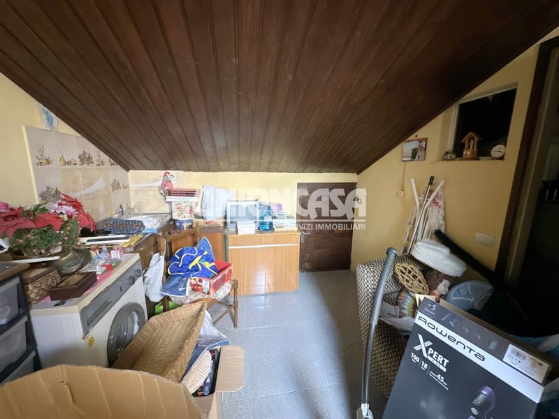 Semi-detached house for sale in Bizzarone – 3.5 rooms with garage and balcony (26)