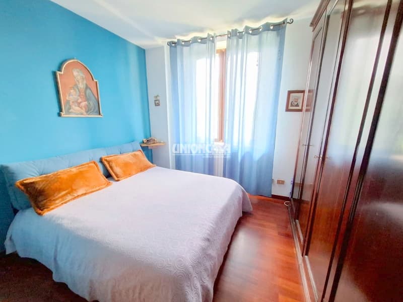 Apartment with 3.5 rooms, balcony and garage in Malnate (21)