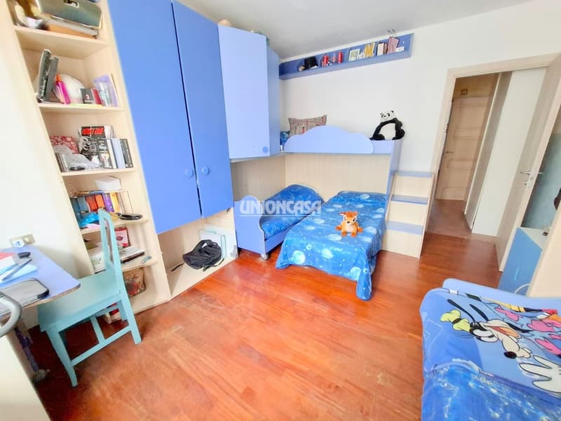 Apartment with 3.5 rooms, balcony and garage in Malnate (28)