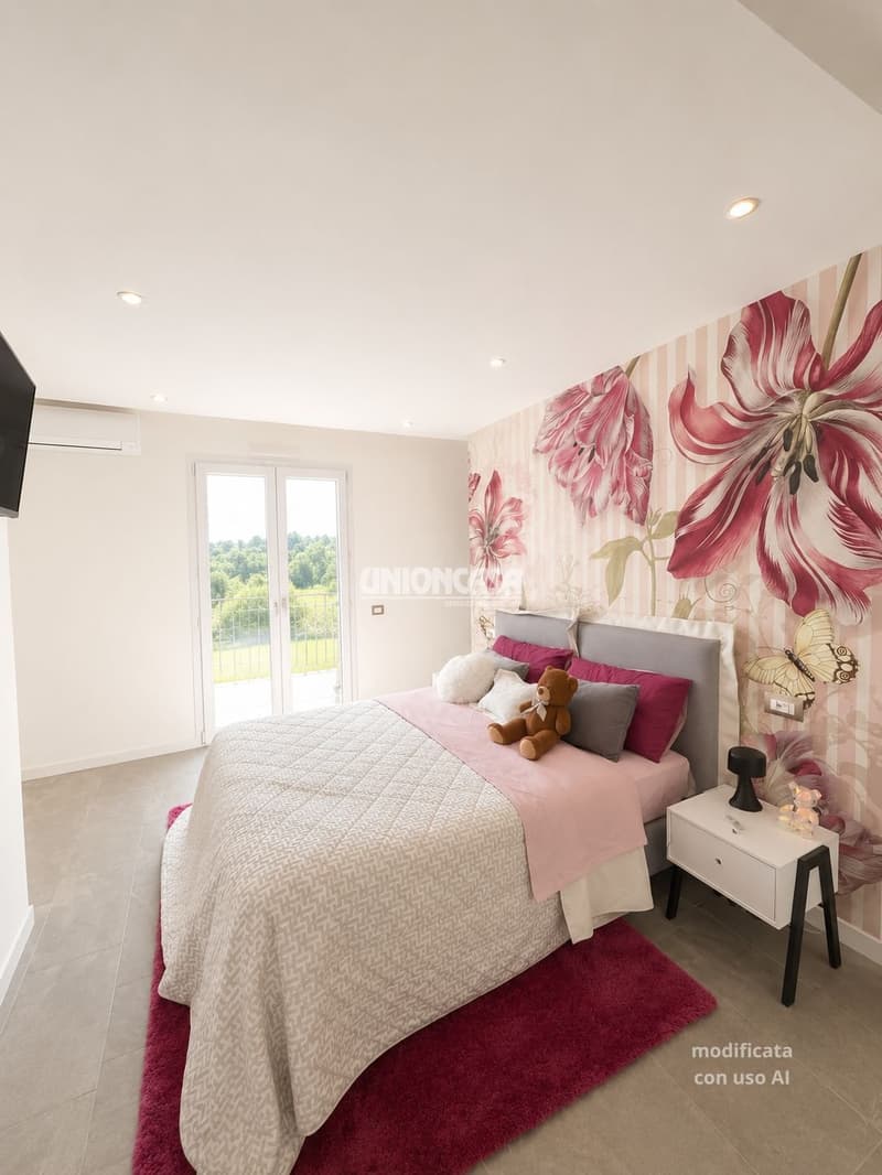 Independent Villa with Garden in Concagno – 4 Rooms, Modern and Quiet (15)