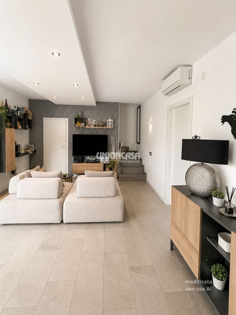 Independent Villa with Garden in Concagno – 4 Rooms, Modern and Quiet (7)