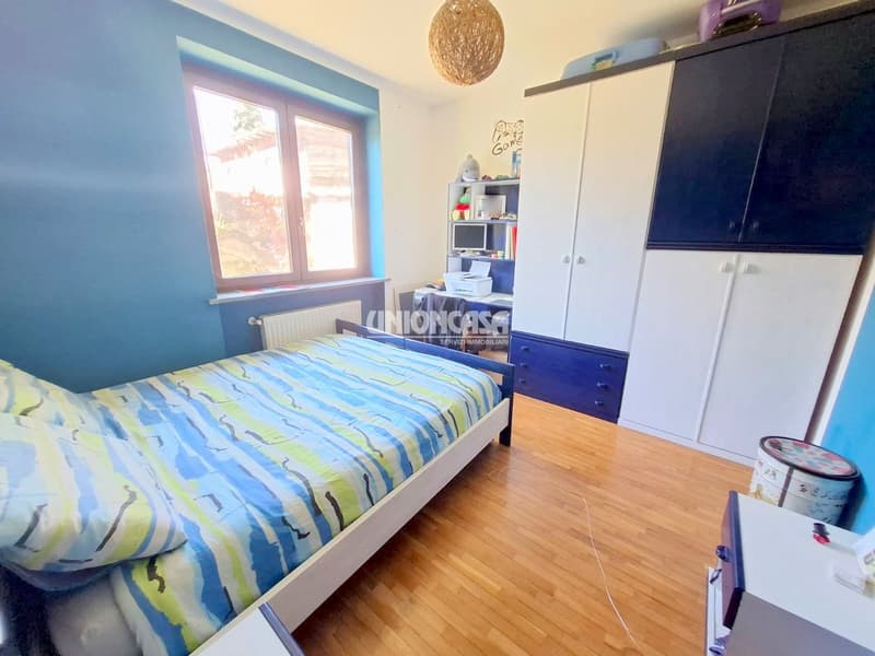 Einfamilienhaus mit Garten und Garage in Bizzarone (20)