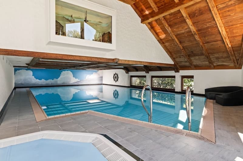 Exclusive Villa with Indoor Pool and Park-like Garden (2)