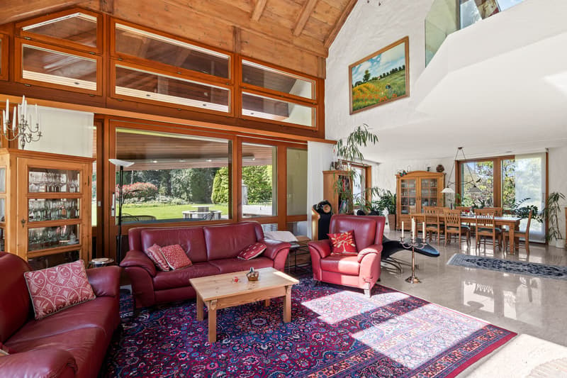 Exclusive Villa with Indoor Pool and Park-like Garden (3)