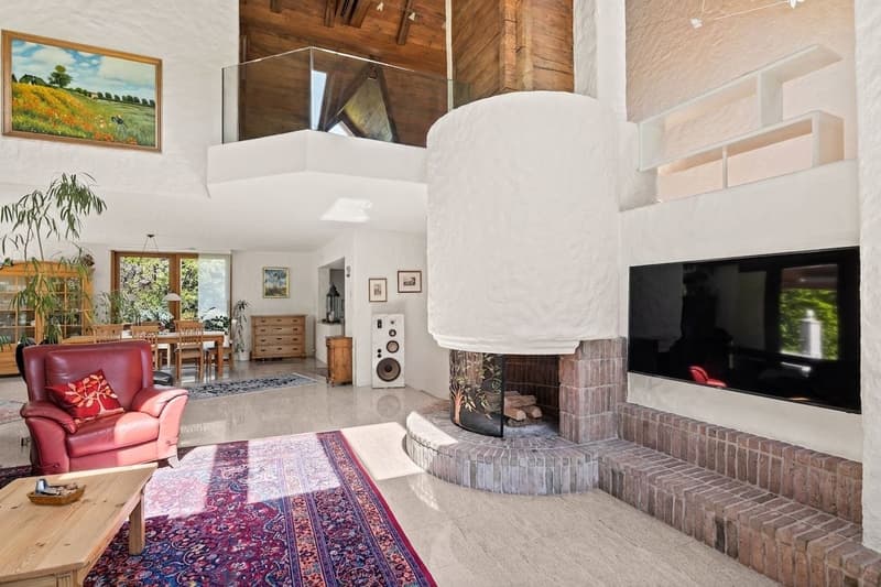 Exclusive Villa with Indoor Pool and Park-like Garden (4)