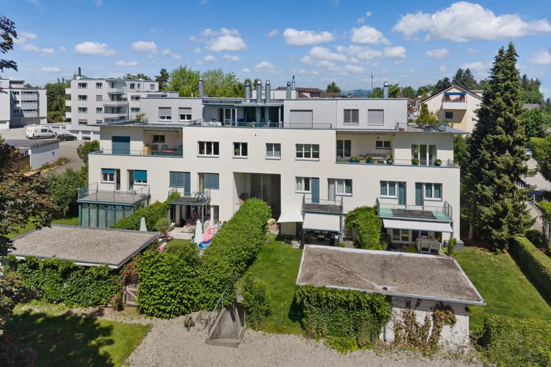 Grosszügiges Wohnen - 5.5 Zimmer mit besonderem Wohngefühl (1)