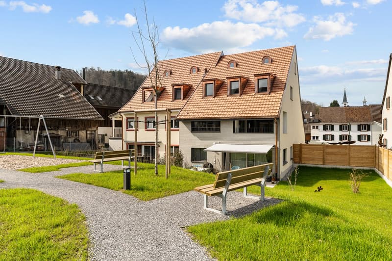 Das "Haus im Haus": 4,5-Zimmer-Wohnung mit Loggia und zusätzlichem Atelier ! A-1.1 (2)