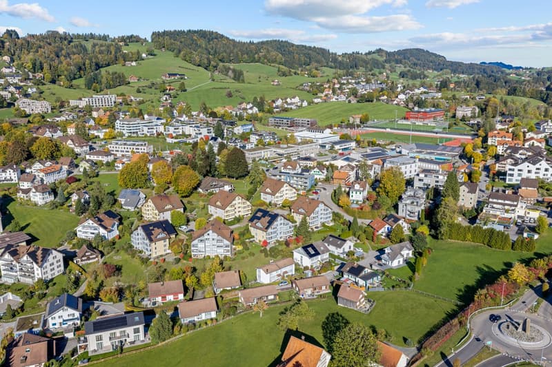 Zentral mit vielseitiger Nutzung (2)