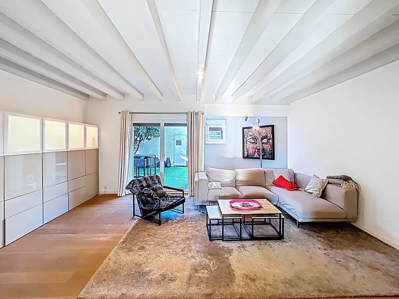 Elegant house in the heart of Founex with a lake view (3)